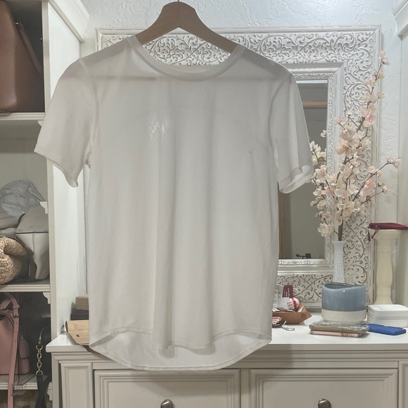 lululemon athletica Tops - Lululemon Athletica White Short Sleeve Tee breathable